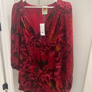 Beautiful velvet Farm Rio dress. New with tags. Size small